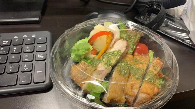 开云注册网址-【前方手记】隔离生活单调乏味 疫情形势令人担忧